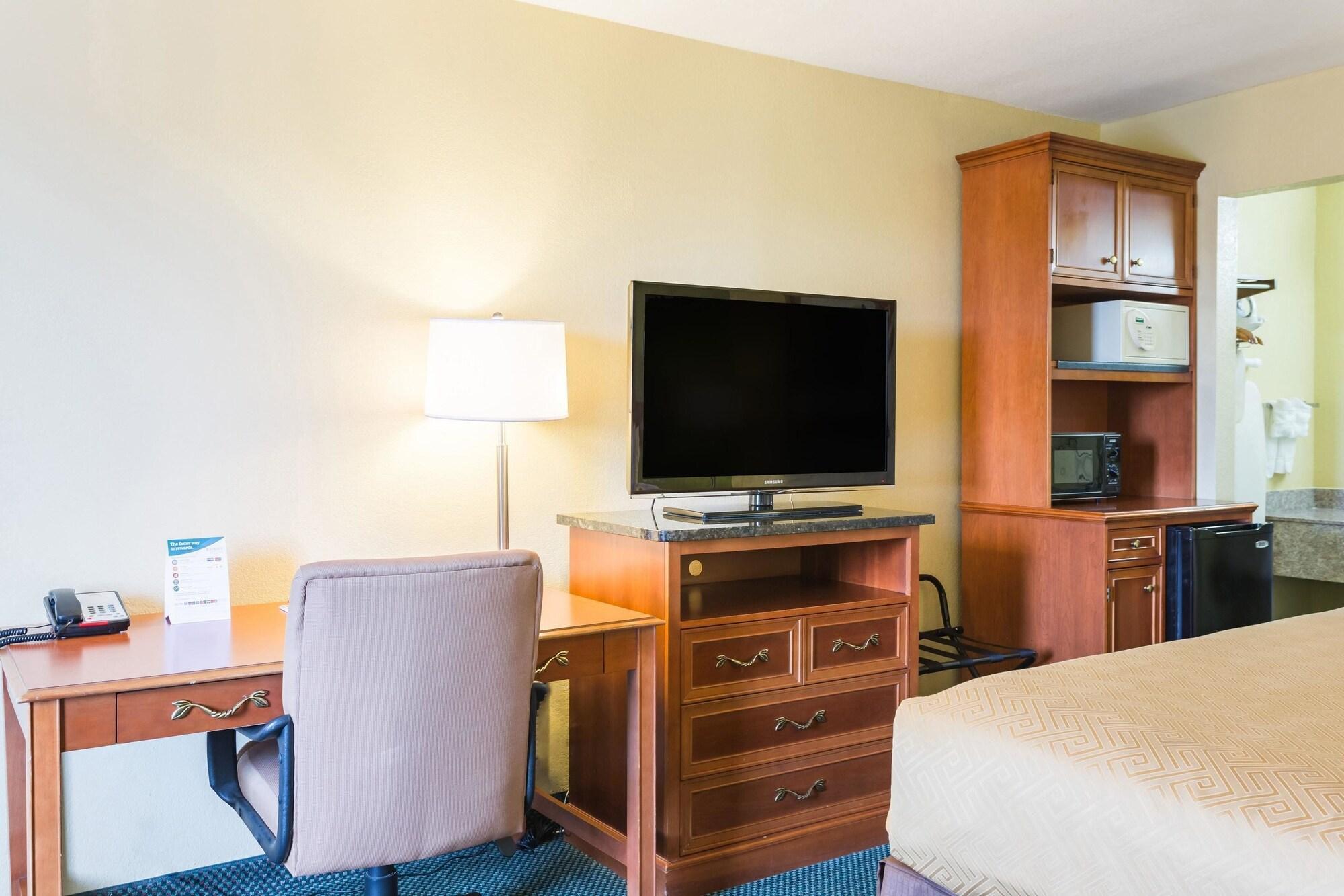 Econo Lodge White Pine Morristown I-81 & I-40 Split Zewnętrze zdjęcie