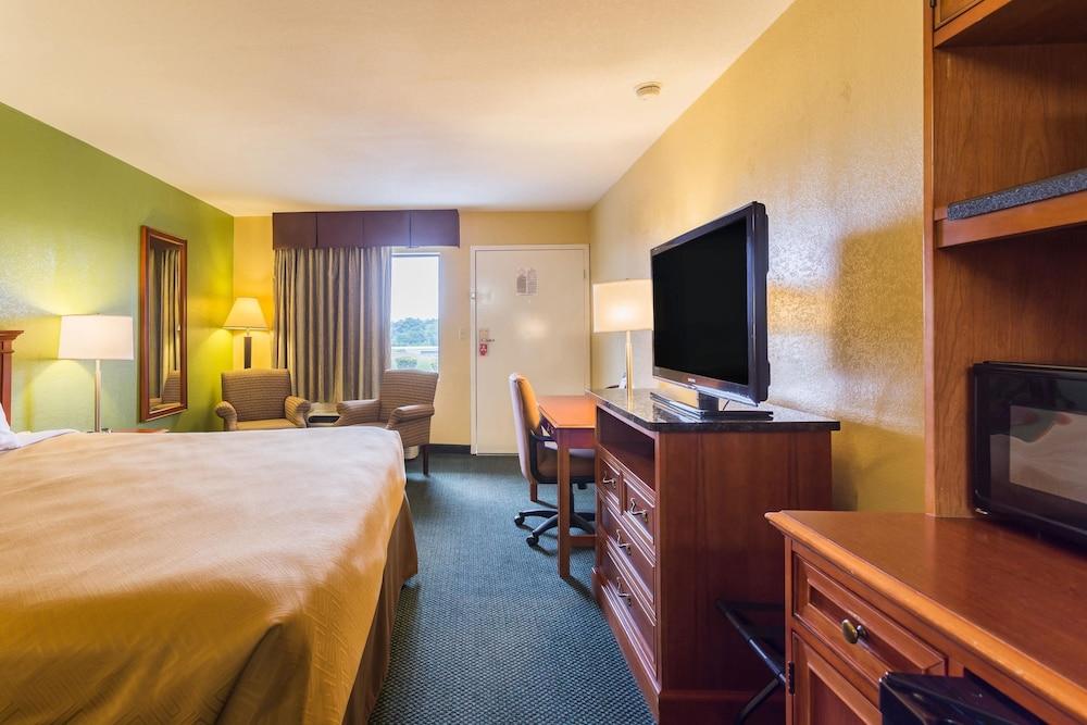 Econo Lodge White Pine Morristown I-81 & I-40 Split Zewnętrze zdjęcie